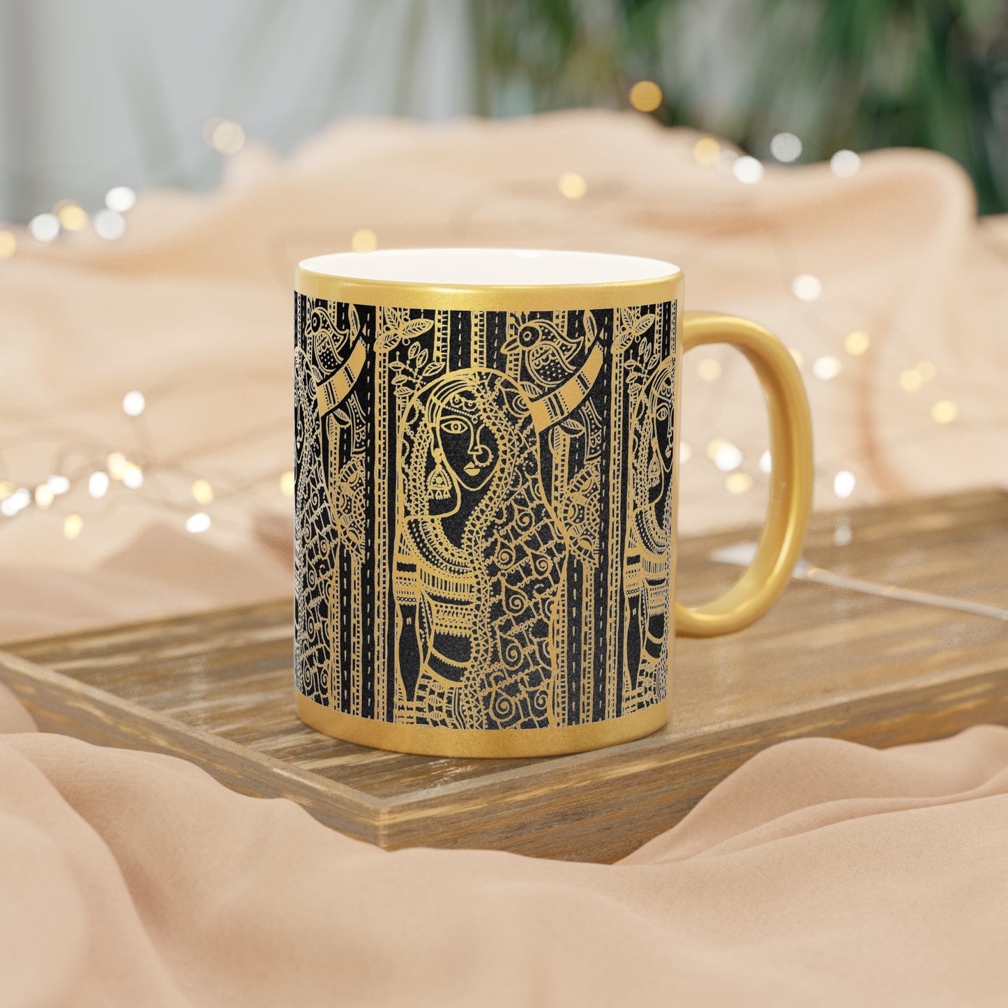 Elegant Metallic Mug with Intricate Design - Silver/Gold